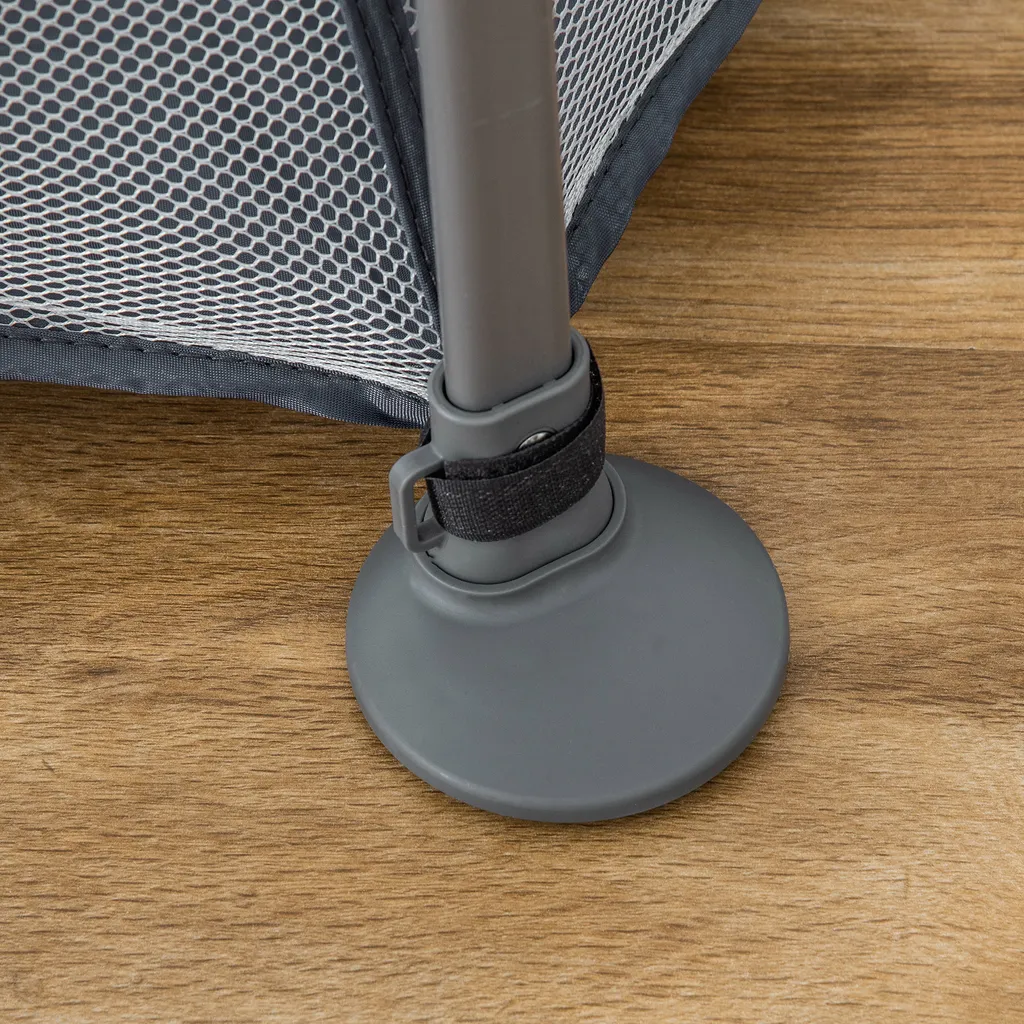 HOMCOM Baby Laufgitter 6 Eckig Zusammenklappbarer Laufstall Absperrgitter Krabbelgitter Reisebett Spielgitter Aktivitätszentrum Für Kinder Schutzgitter Mit Tragetasche Dunkelgrau 134 X 134 X 83 Cm 10 HOMCOM Baby Laufgitter 6 Eckig Zusammenklappbarer Laufstall Absperrgitter Krabbelgitter Reisebett Spielgitter Aktivitätszentrum Für Kinder Schutzgitter Mit Tragetasche Dunkelgrau 134 X 134 X 83 Cm – Bild 8